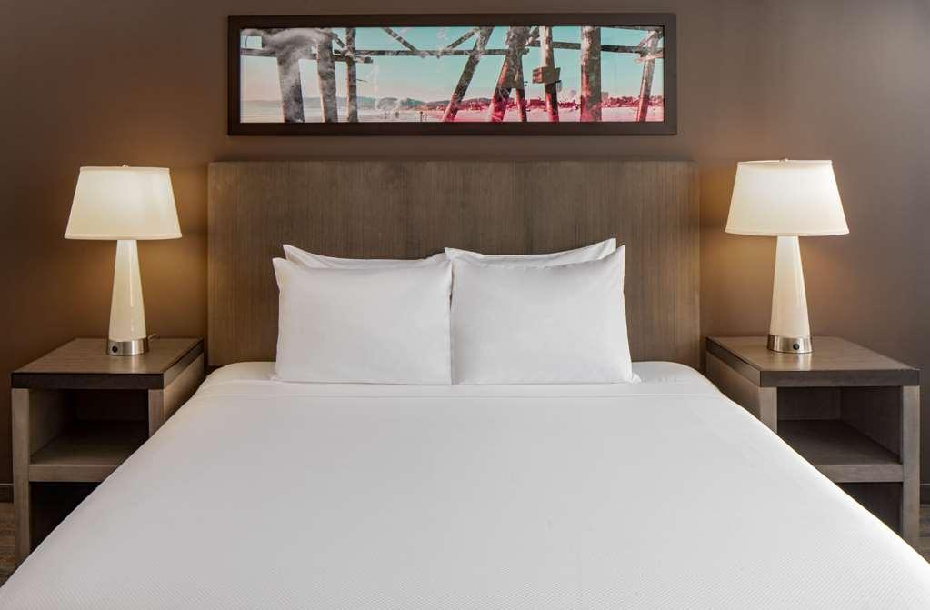Hyatt House New Orleans Downtown Hotel Room photo
